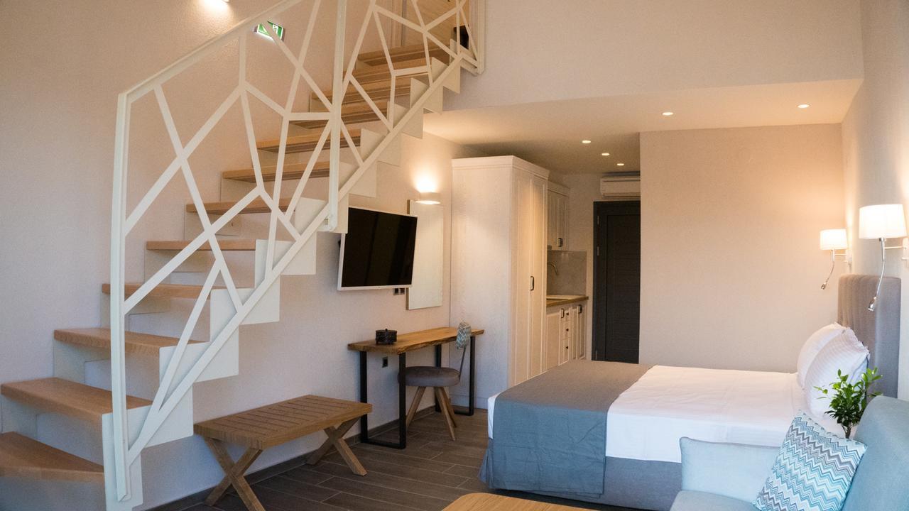Costa Domus Blue Luxury Apartments Нікіті Екстер'єр фото